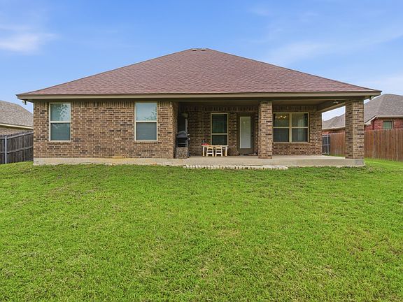 4th image of 2313 Springhill Ct