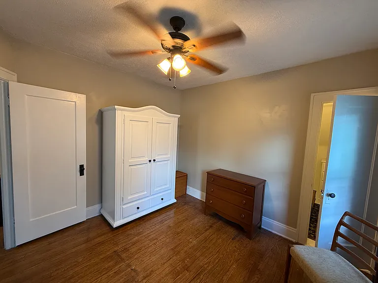 1124 Summit Ave — Photo 16