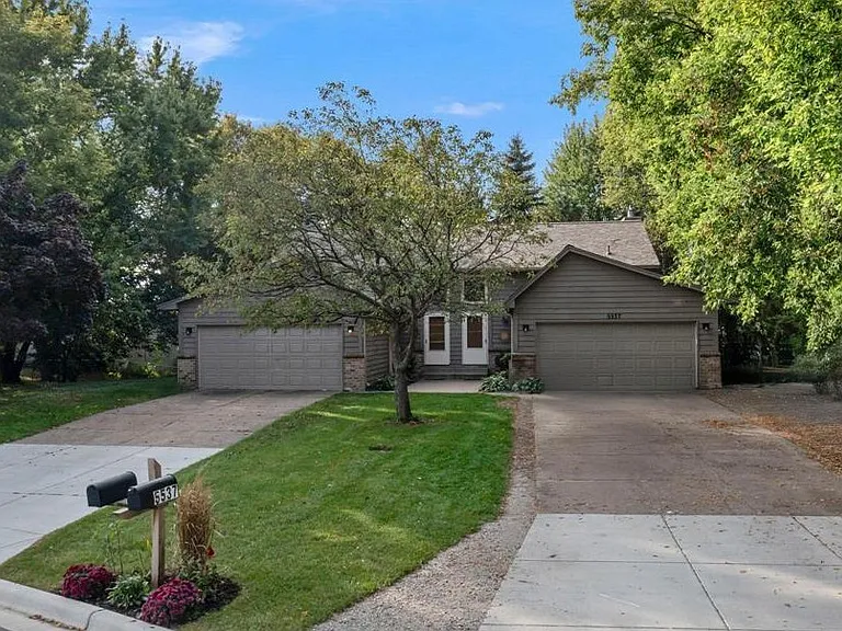 5535 Lindsay St — Photo 1