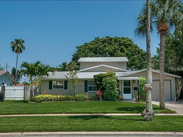 5731 Venetian Blvd NE, Saint Petersburg, FL 33703