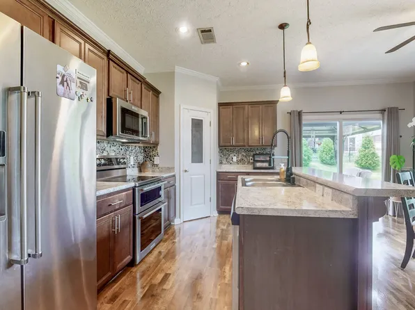 115 England Pl, Hendersonville, TN 37075