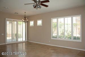 3rd image of 1008 W Leatherleaf Dr