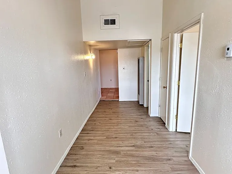 Flora Vista — Photo 10