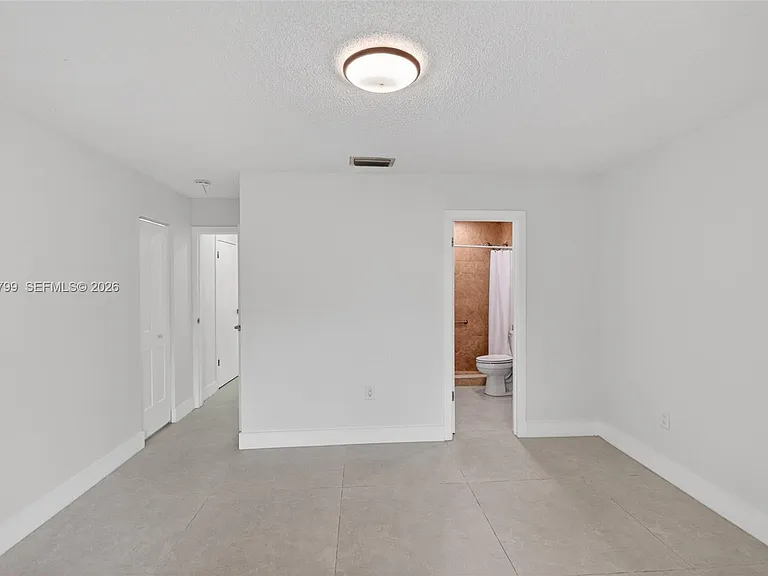 4530 SW 143rd Pl — Photo 35