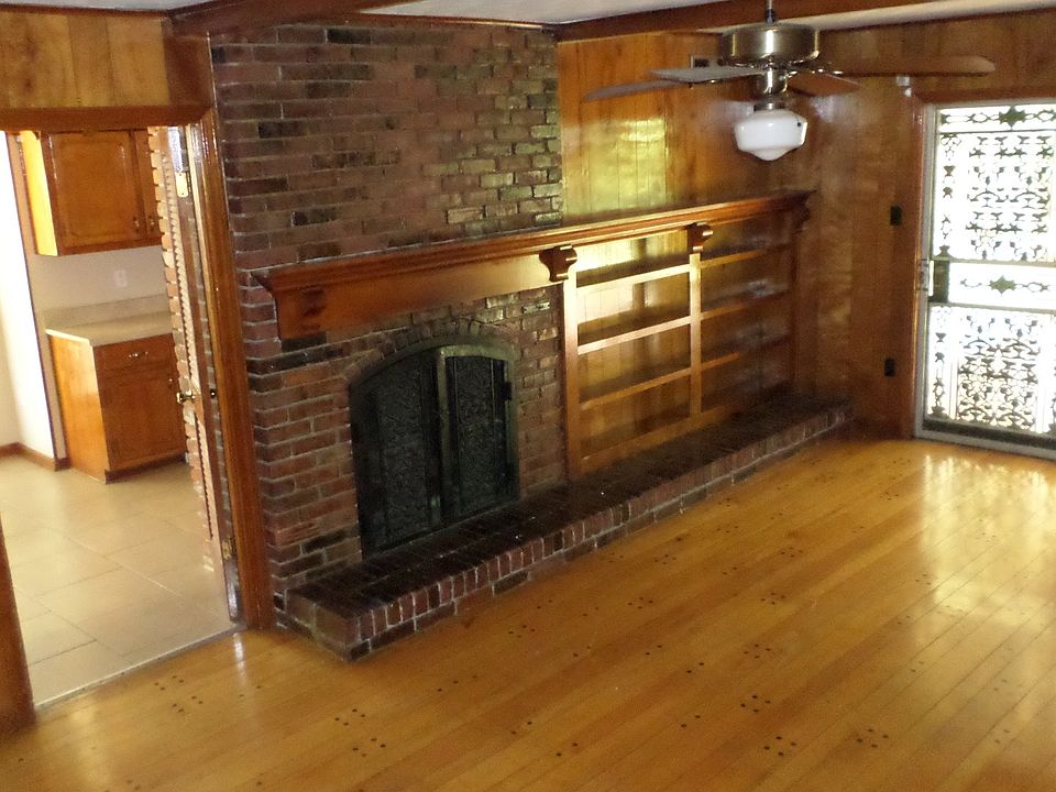 2nd image of 3070 Eagle Dr