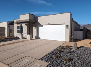 3537 E Padre Bay Dr, Washington, UT 84780