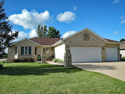 502 Lee St NE, Owatonna, MN, 55060