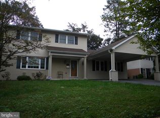 11311 Gainsborough Rd, Potomac, MD 20854