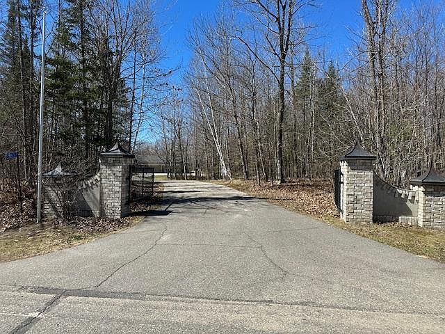 1st image of 19671 Moose Point Rd