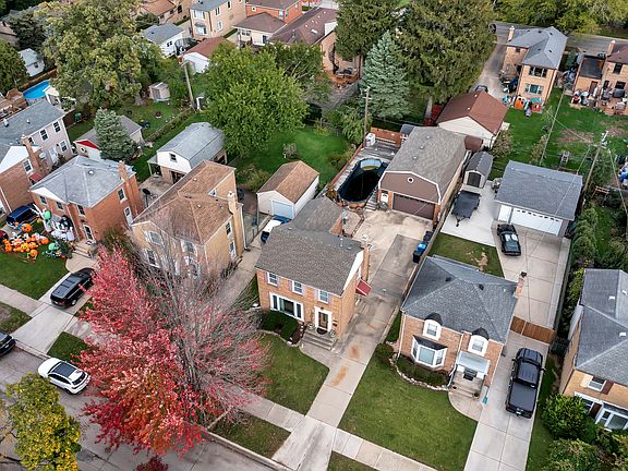 3rd image of 4119 N Pittsburgh Ave