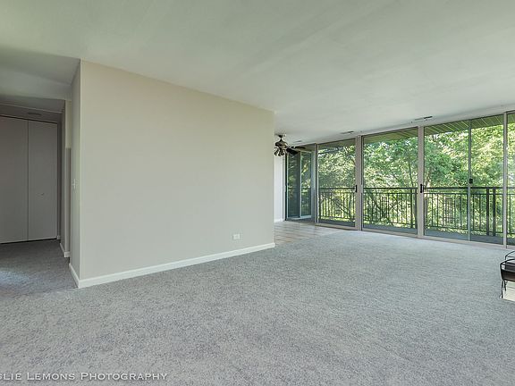 4th image of 5900 Oakwood Dr APT 4M