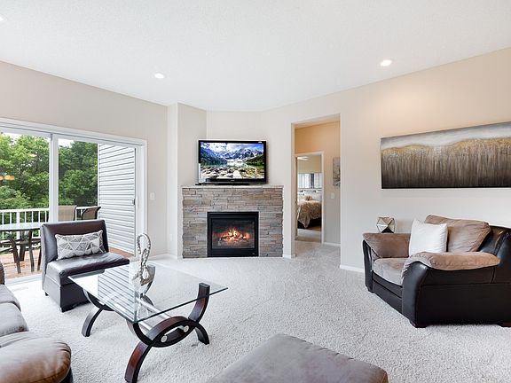 5th image of 1686 Skywood Ln