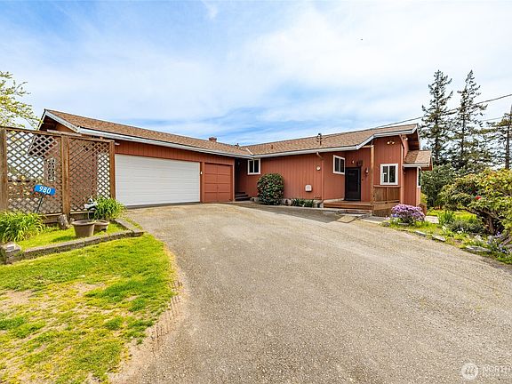 4th image of 980 Moonraker Drive