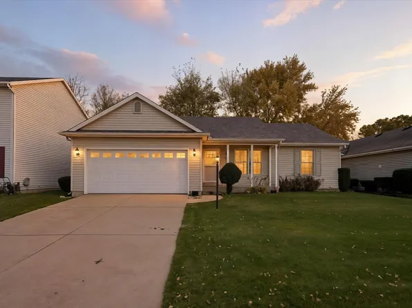 3445 Field Gate Dr, South Bend, IN 46628