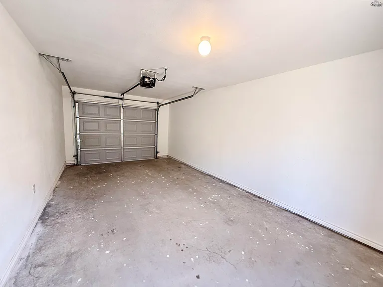 4705 Belair Blvd — Photo 24