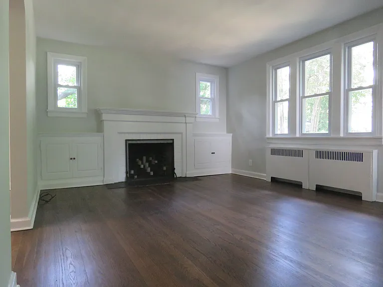 Living Room with Lots of Windows