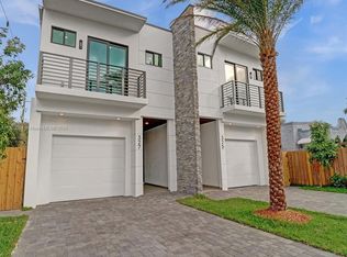 327 SW 16th St, Fort Lauderdale, FL 33315