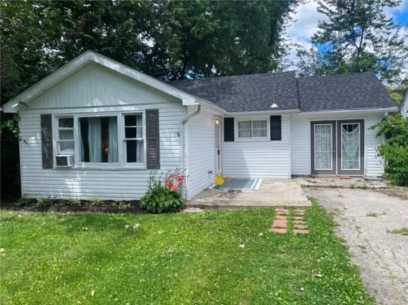 6967 Sennett St, Dayton, OH 45414