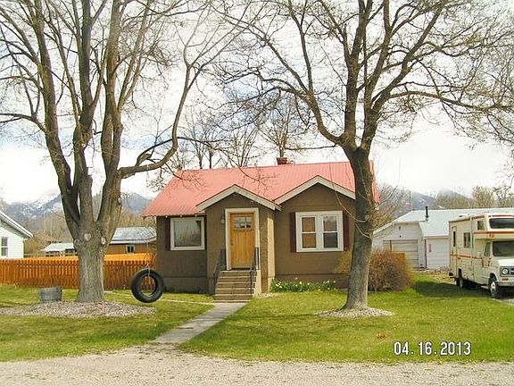 2nd image of 428 Saint Marys Dr