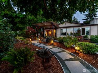 2140 W 6th St, Port Angeles, WA