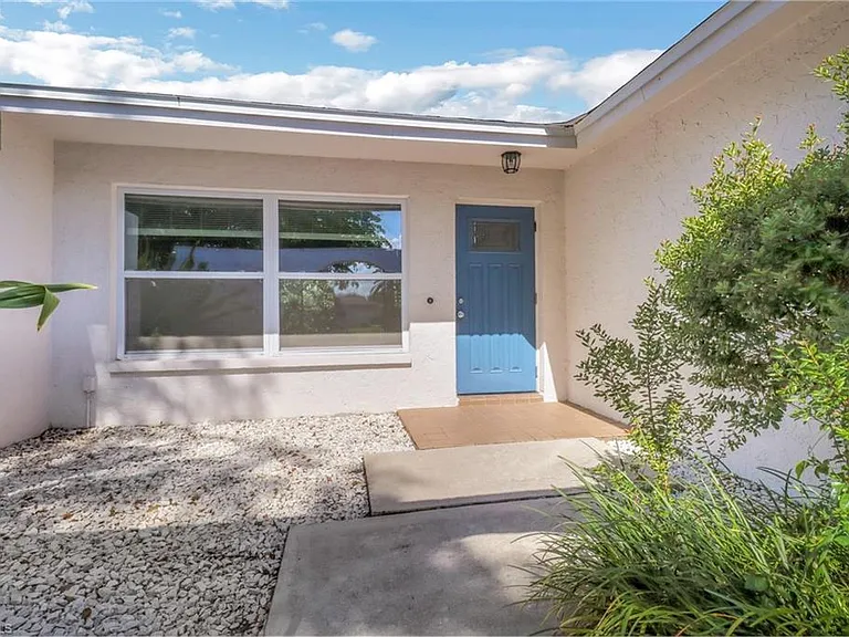4472 Beechwood Lake Dr — Photo 3