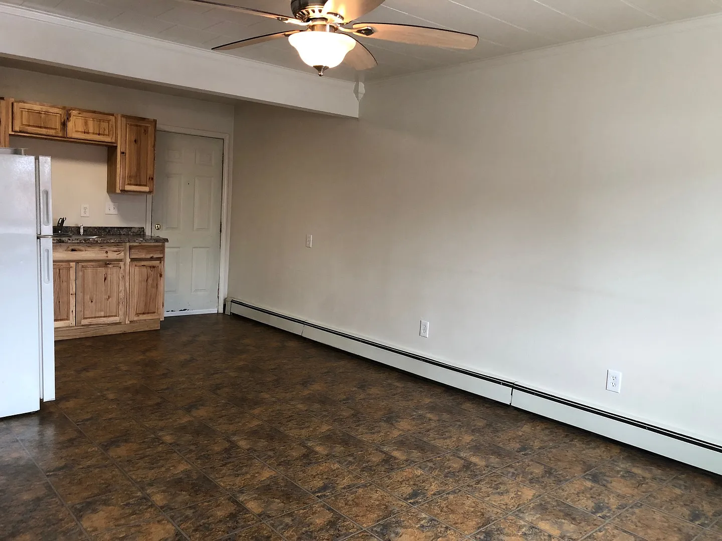 8th Ave - 1122 — Photo 3