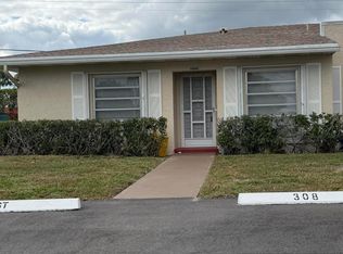 20866 Vinesta Cir, Boca Raton, FL 33433