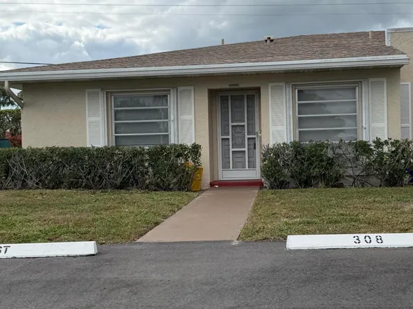 20866 Vinesta Circle, Boca Raton, FL 33433