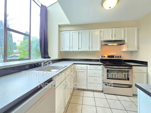 4817 76th St NE APT 36, Marysville, WA 98270