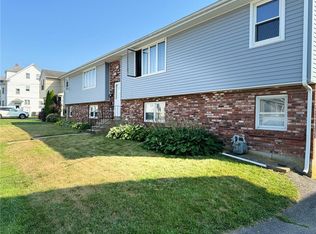 61 Fort St, East Providence, RI 02914