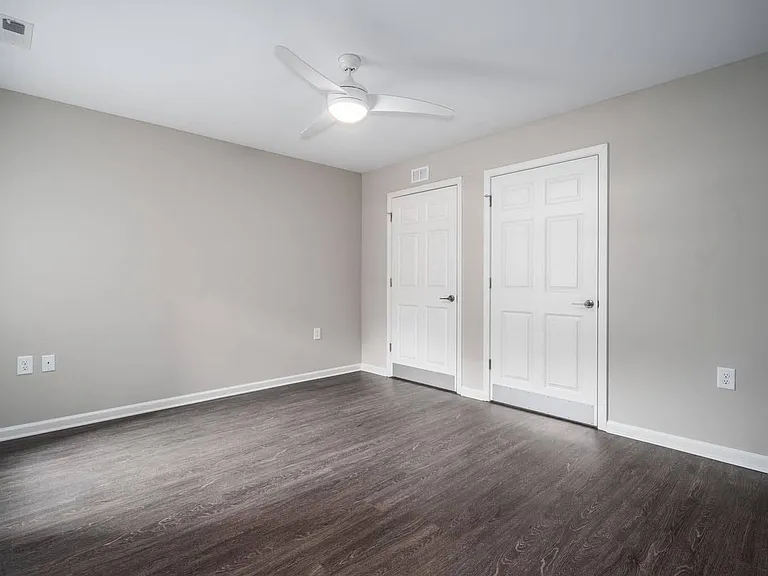 Northlake Center Apartments — Photo 19