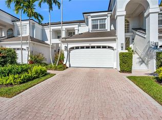 1717 Gulfstar DR S #202, NAPLES, FL 34112