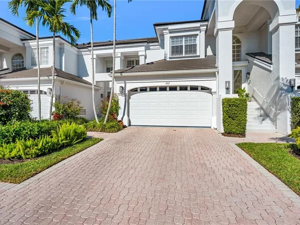 1717 Gulfstar DR S #202, NAPLES, FL 34112