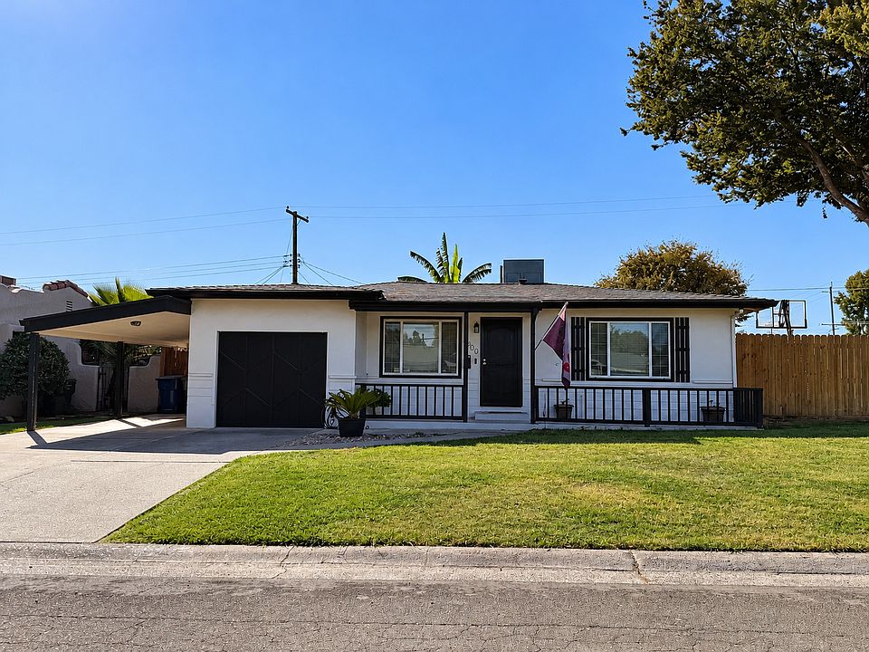 Front/Corner Lot w/Carport and 2 car driveway