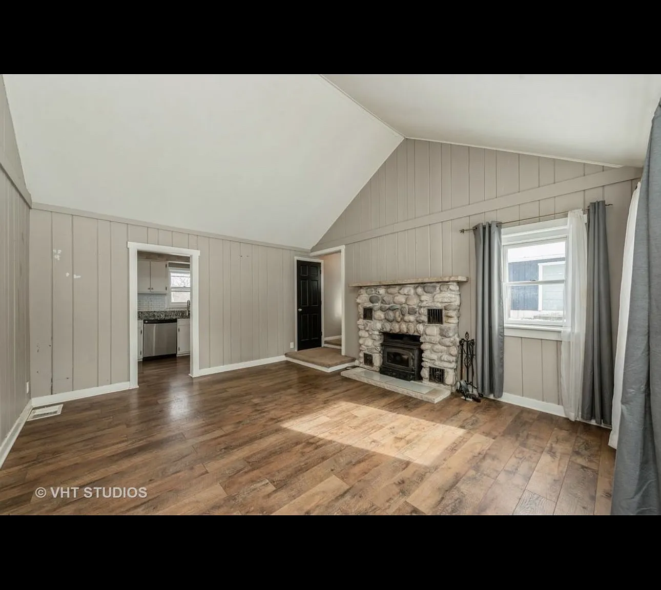 Cedar Rd, Wonder Lake — Photo 2