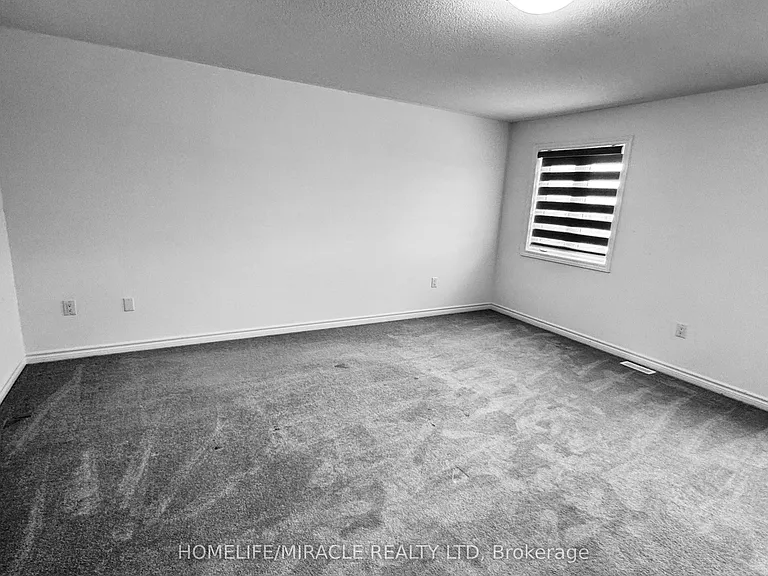 166 Seeley Ave — Photo 25