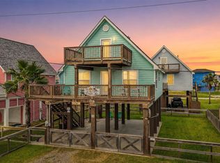 218 Sea Oats Dr, Surfside Beach, TX 77541