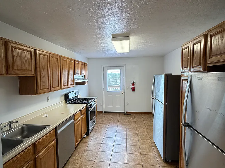 3904 W Michigan Ave — Photo 2
