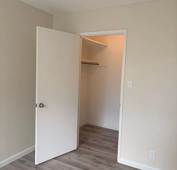 33 Atlas Ave #11 — Photo 4