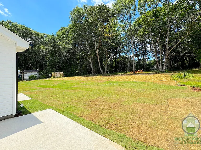 6 Robin Hood Rd #A — Photo 16
