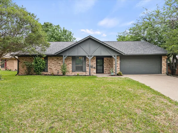 3404 Canton St, Greenville, TX 75402