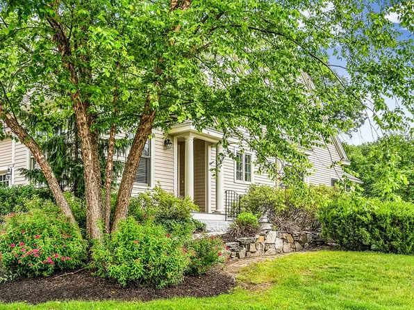 37 Sunset Ridge Ln, Bolton, MA 01740