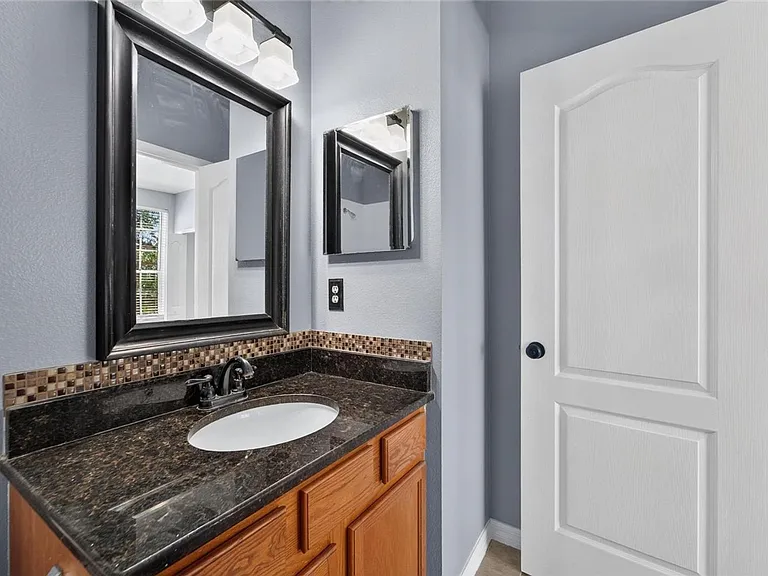 3186 Bayshore Oaks Dr — Photo 54