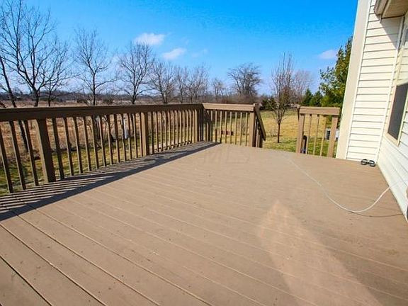 4th image of 113 Monebrake Dr