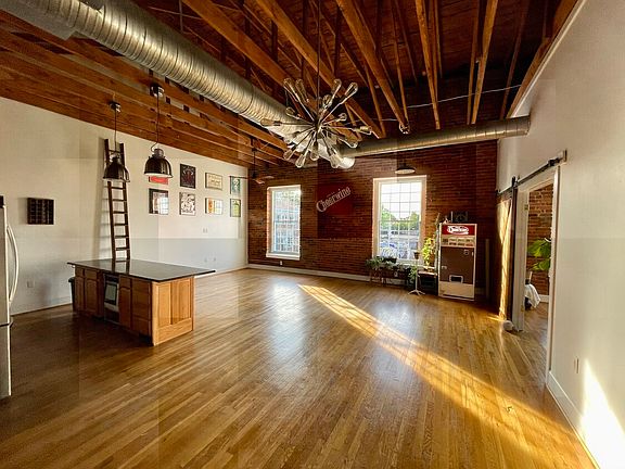 2nd image of 322 E Council St