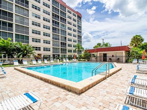 4th image of 232 Saint Augustine Ave APT 904