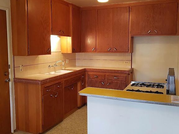 2nd image of 4084 Manzanita Dr