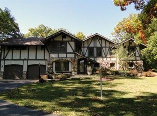 W8955 Ripley Rd, Cambridge, WI 53523