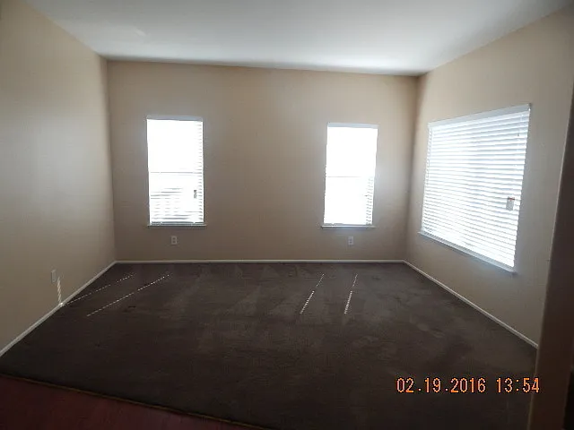 South Corona 5 Bedroom Pool Home - 3015 Briarhaven — Photo 4