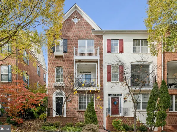 311 Garden View Sq, Rockville, MD 20850